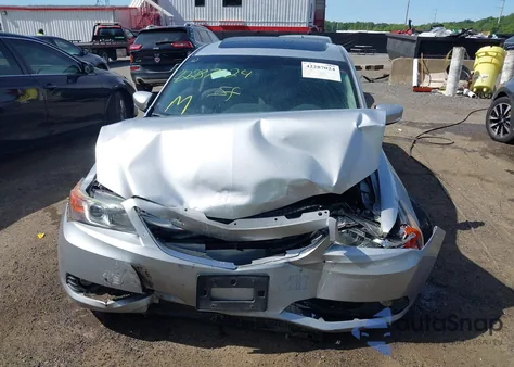 2013 Acura Ilx 2.0L из США, поврежденный, VIN 19VDE1F79DE002137